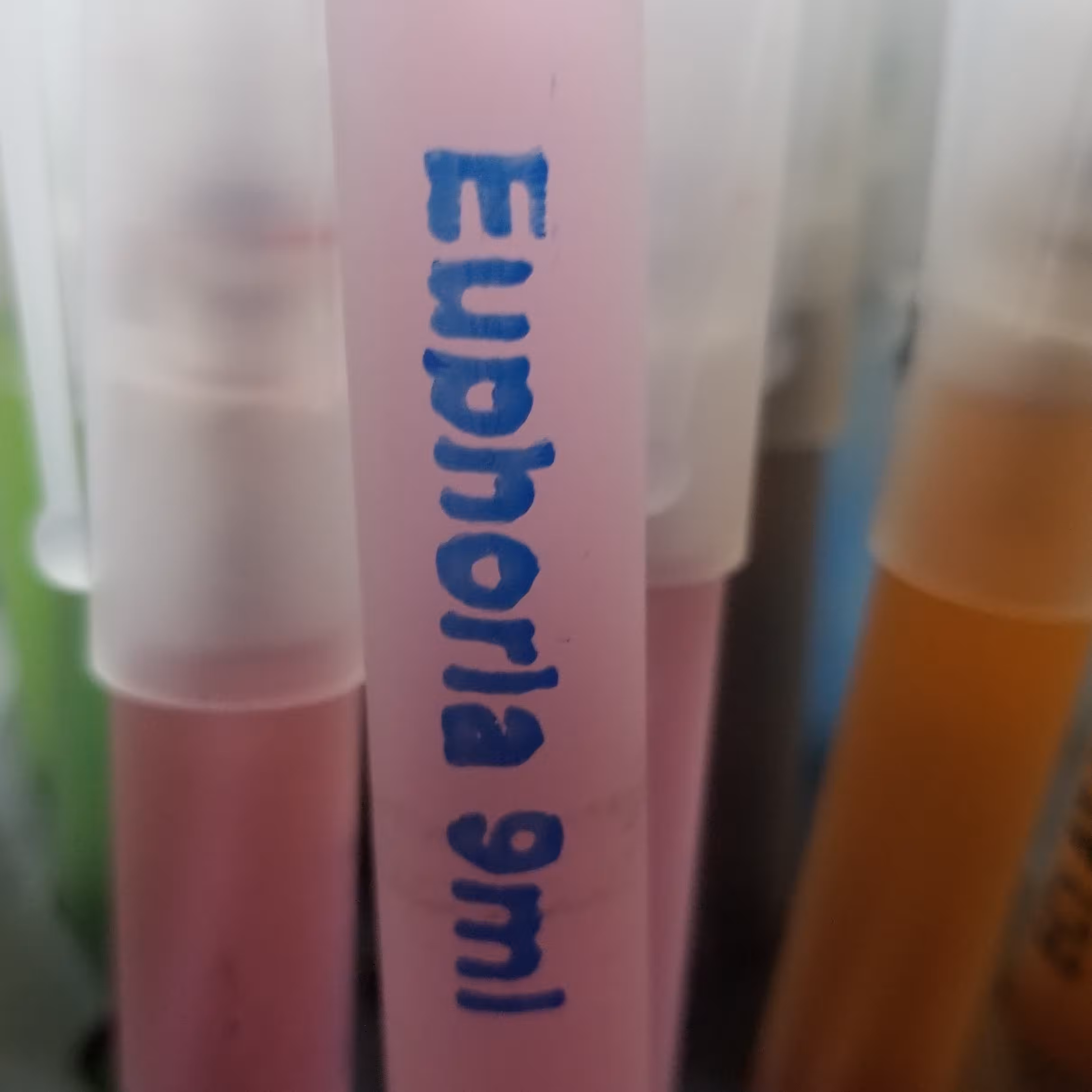 عطرخودکاری جیبیEphoria