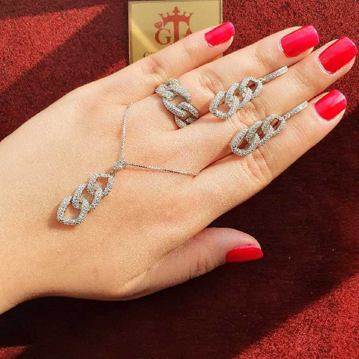 نیم ست کارتیر نقره 925 طرح جواهر روکش اب طلا(بازنجیرونیزی40سانتی)