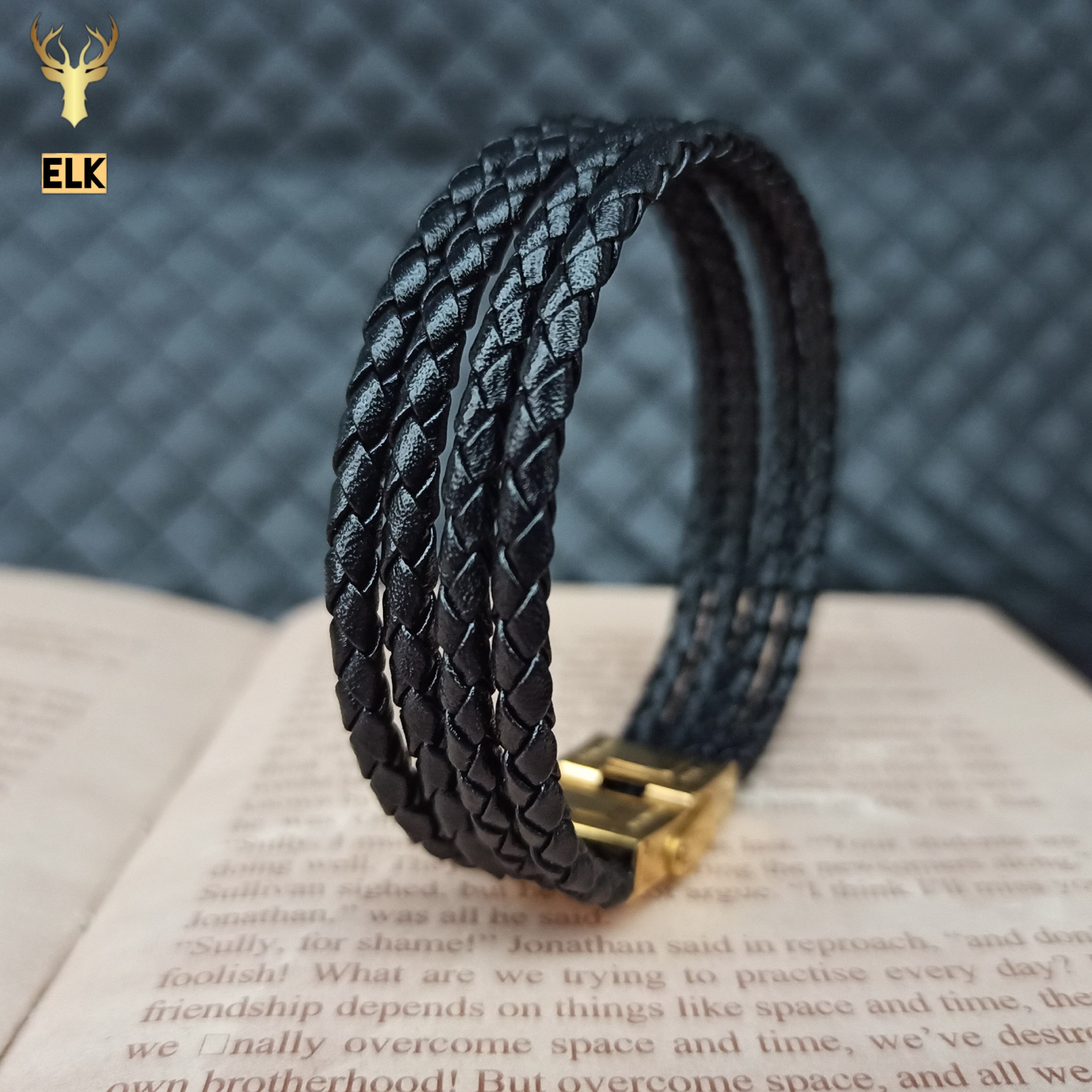 دستبند چرم طبیعی مدل B410 مشکی (ارسال رایگان با جعبه چوبی)