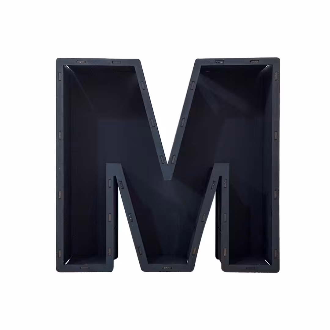 باکس گل مدل حرف M