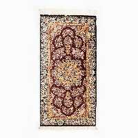 فرش دستباف یک و نیم متری مدل رانر کد ۰۱