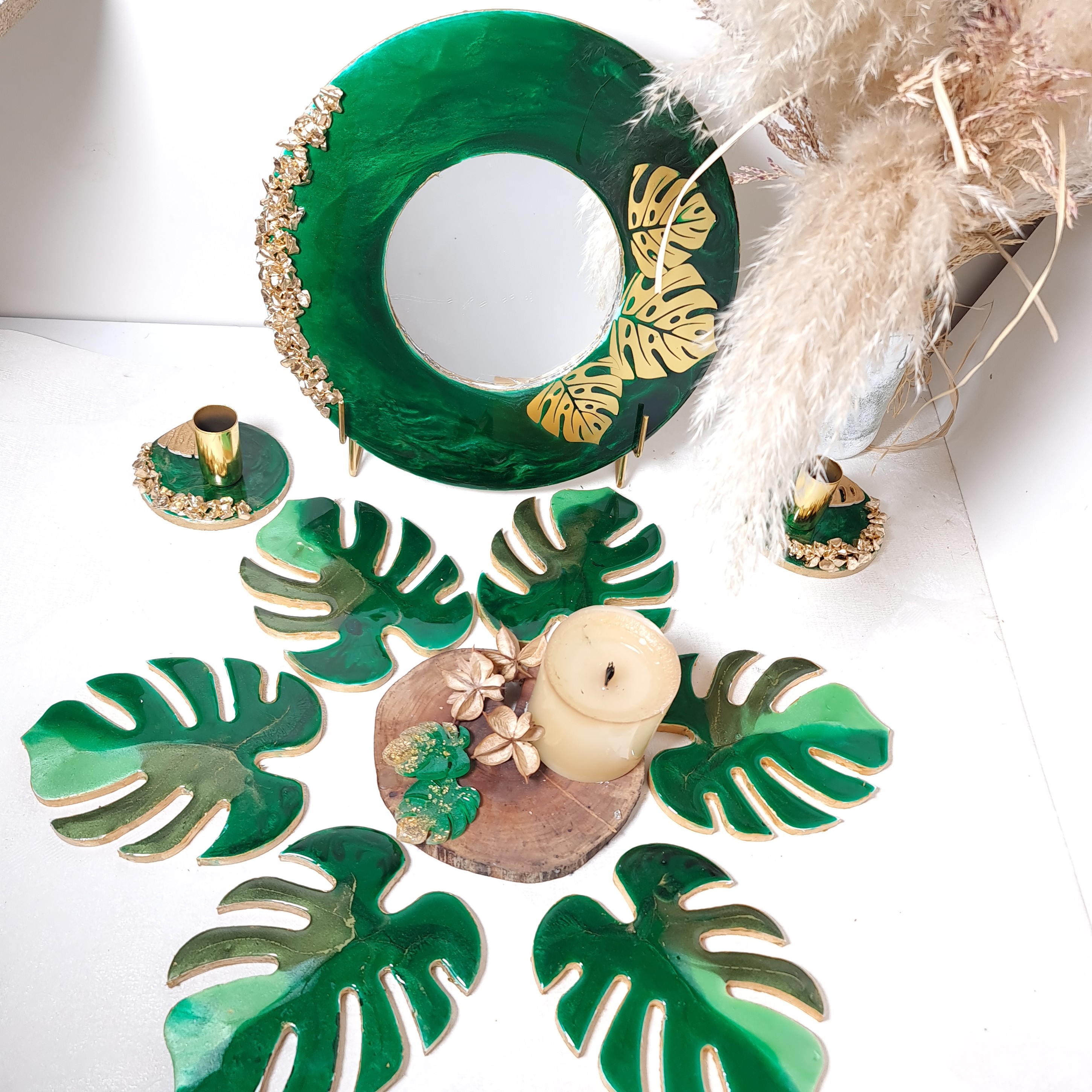 سفره هفتسین رزینی دستساز  9 تکه  طرح برگ هاوایی سبز جذاب بهاری