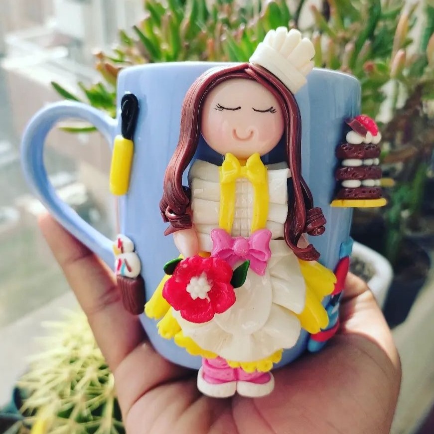 ماگ عروسکی طرح دختر آشپز کد 01