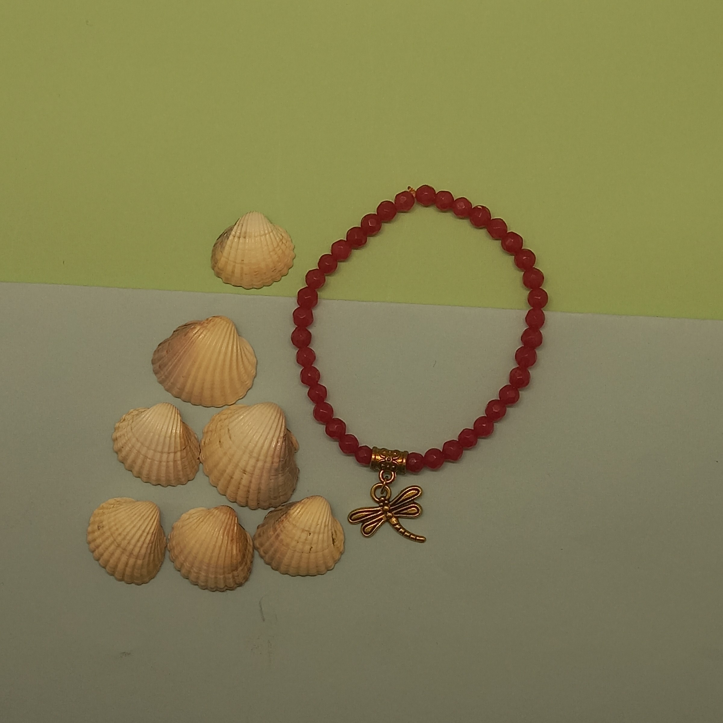 اکسسوری ،دستبند ،با سنگ عقیق ، پلاک شاپرک 