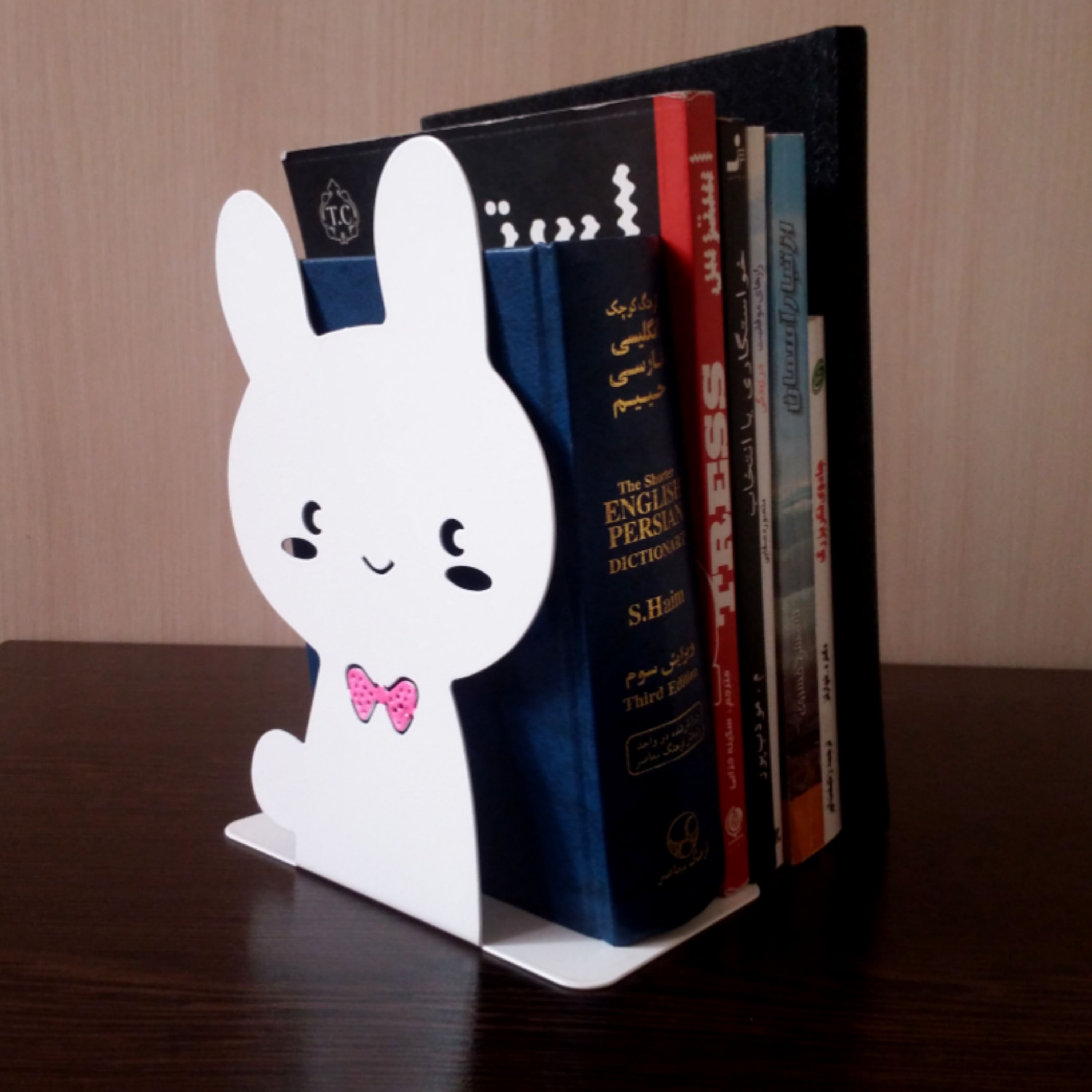 نگهدارنده کتاب طرح خرگوش