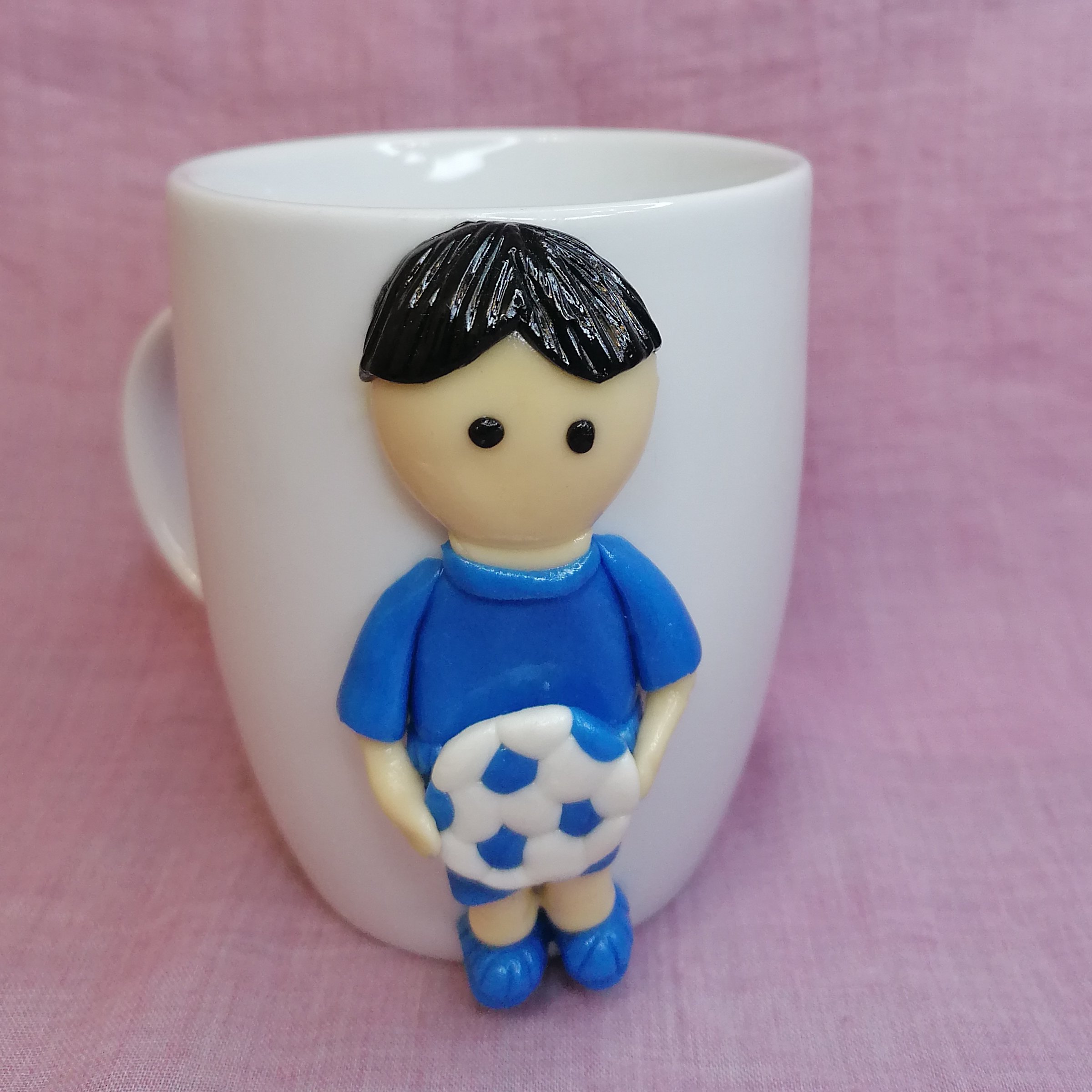 ماگ پسر طرح فوتبالیست 