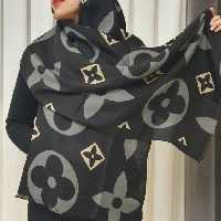 شال نیلا پاییزه