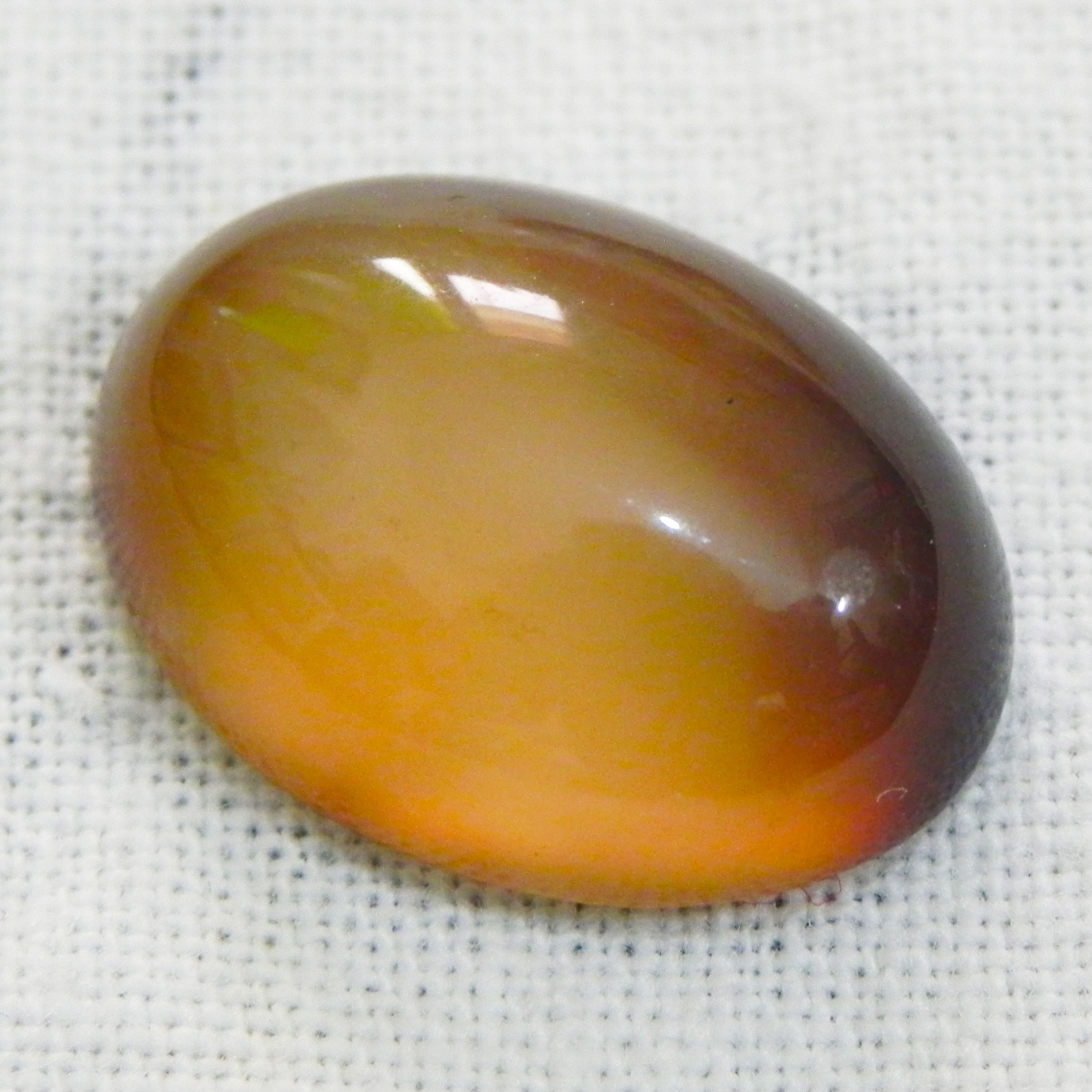 نگین عقیق دودی یا خرمایی معدنی انگشتری