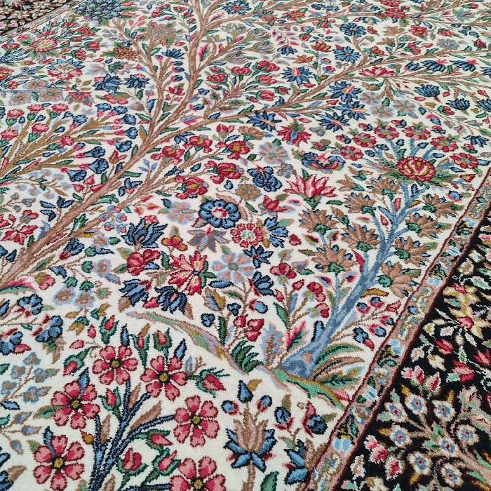 فرش دستبافت سه و نیم متری کد 852