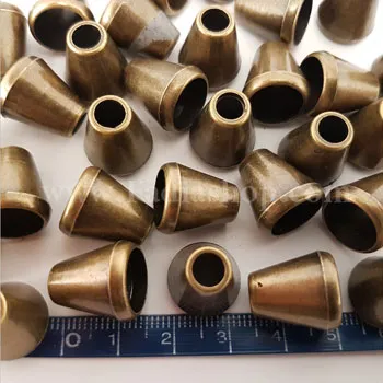 سرمنگوله مخروطی زرد قلم