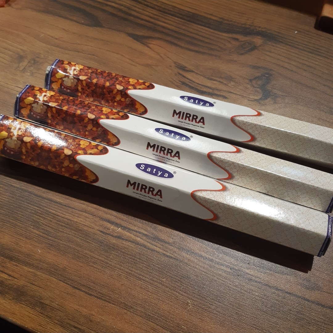 عود MIRRA یا کُندر برند ساتیا با تخفیف ویژه در بسته بندی 20 عددی