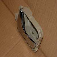 دستگيره داخلي درب جلو چپ ام وی ام 315 قدیم چین یدک مرکزی - خرید لوازم یدکی خودروهای چینی - لوازم یدکی خودروهای کره ای - لوازم یدکی خودروهای ژاپنی - کف قیمت بازار - ارسال سریع به سراسر ایران