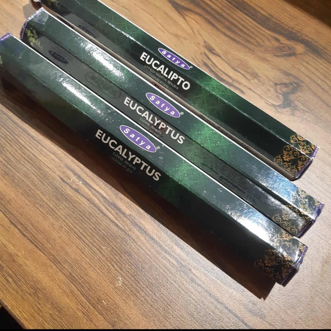 عود اوکالیپتوس برند ساتیا با تخفیف ویژه در بسته بندی 20 عددی