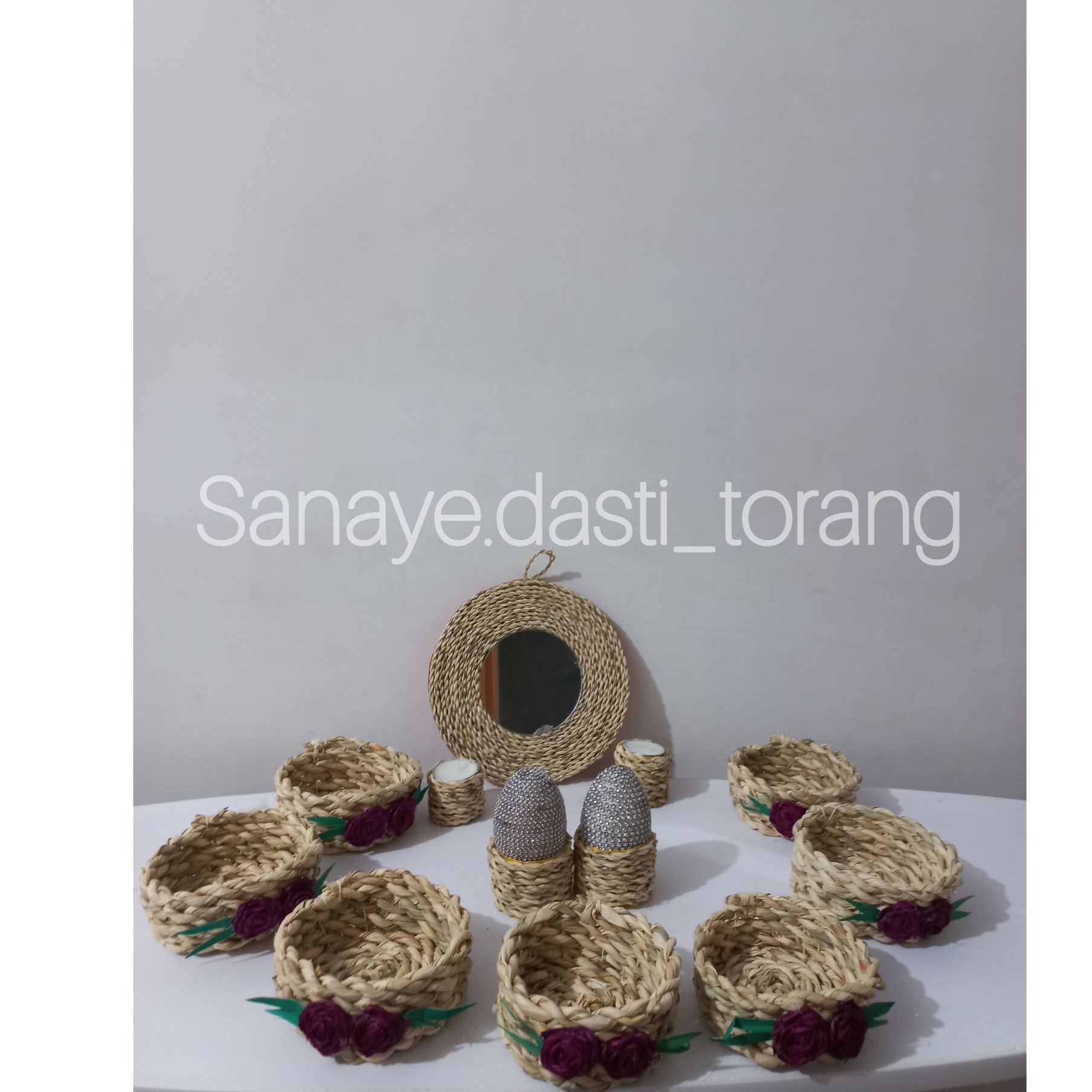 هفت سین حصیری.آینه حصیری.جا تخم مرغی.شمعدون حصیری.حصیر.صنایع دستی