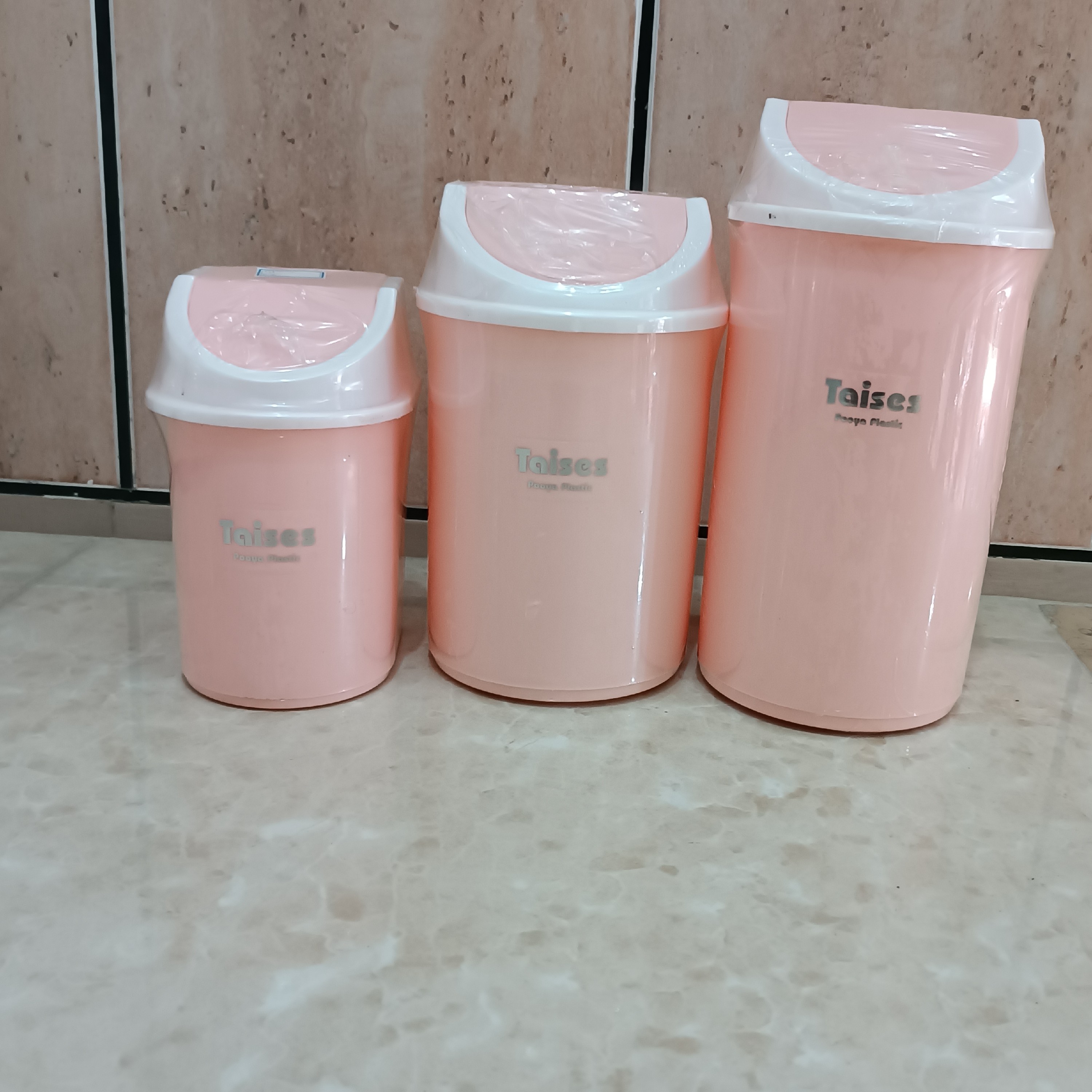 سرویس سه عددی سطل زباله بادبزنی، سایز کوچک ،متوسط ،بزرگ، رنگ صورتی پاستیلی
