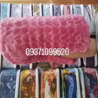پتو نرمینه یکنفره مدل نگین بسیار لطیف و براق طرح برجسته قلب ساکدار اورجینال رنگ پوست پیازی