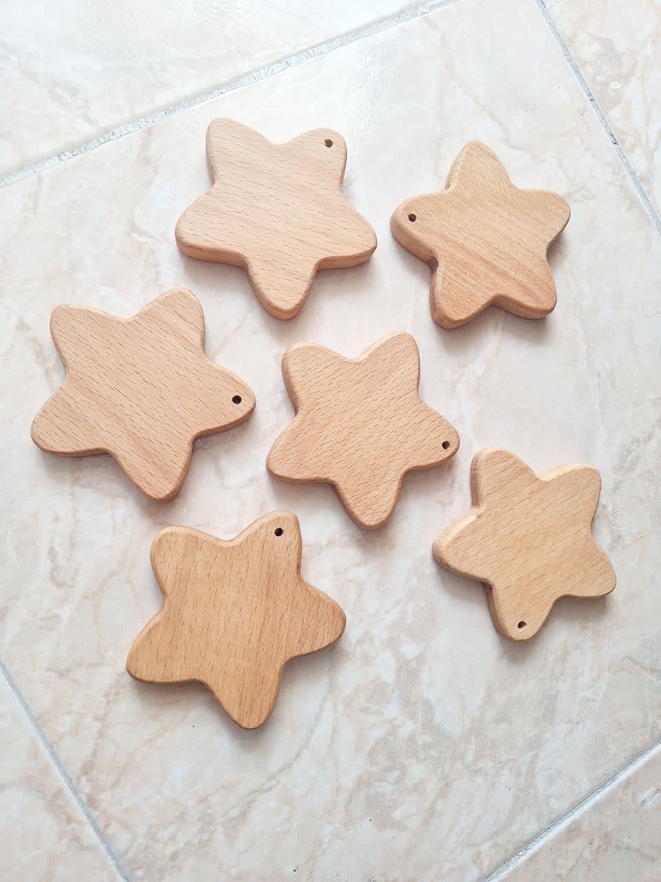 ستاره پفکی 8سانتیمتری چوب راش مناسب انواع آویز