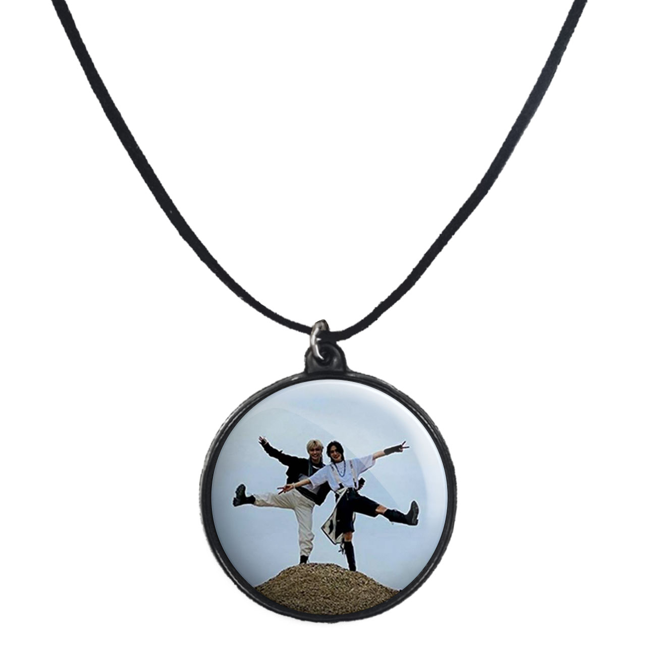 گردنبند پرمانه طرح straykids کد pmb.12254 مدل دو طرفه