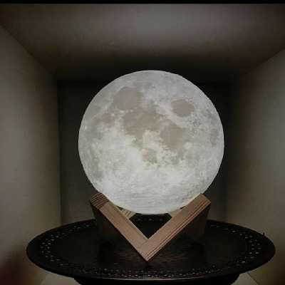چراغ رومیزی  طرح کره ماه مدل medium