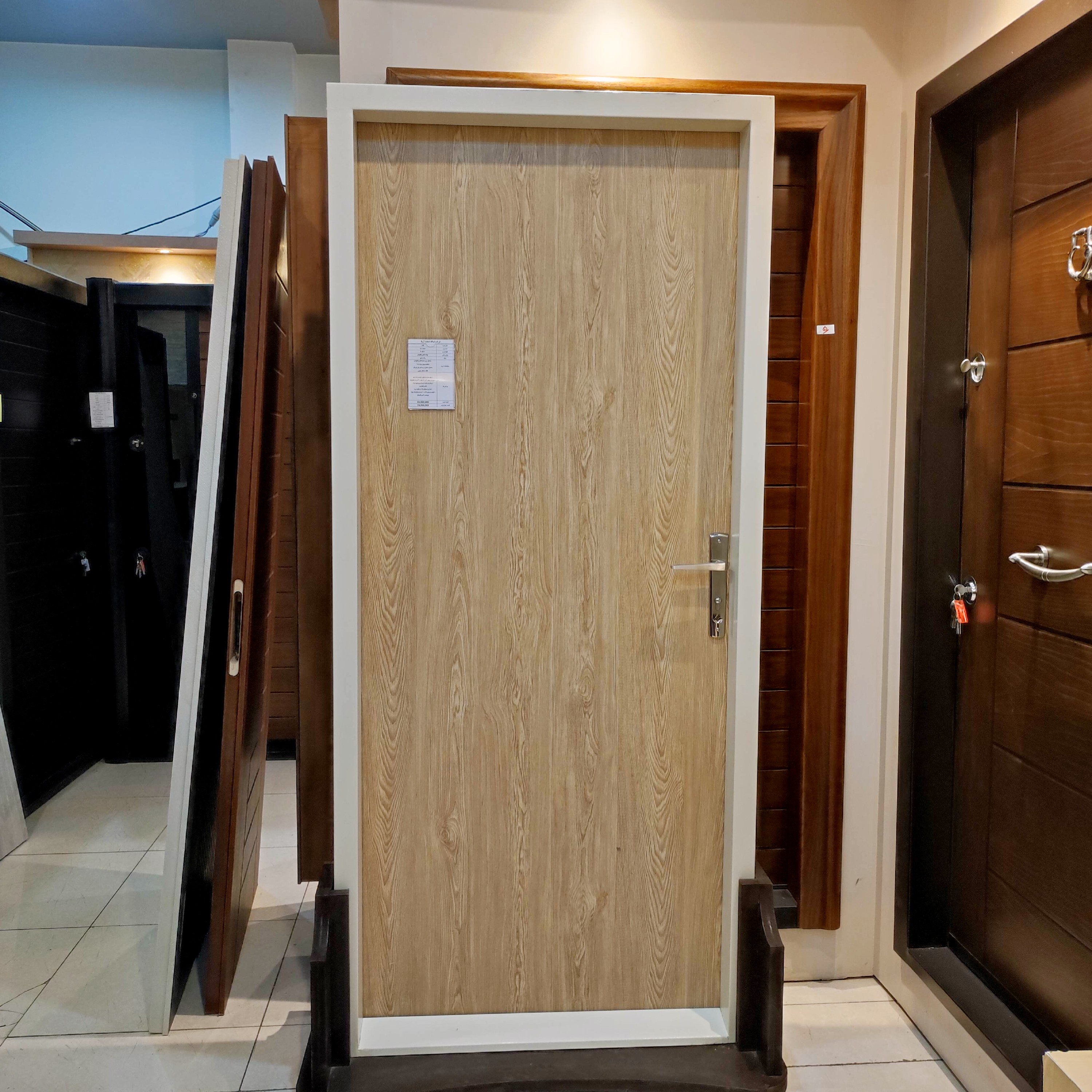 درب الکتروگالوانیز  فولاد الکتروگالوانیز درب بیمارستان درب مدرسه درب سرویس درب هتل