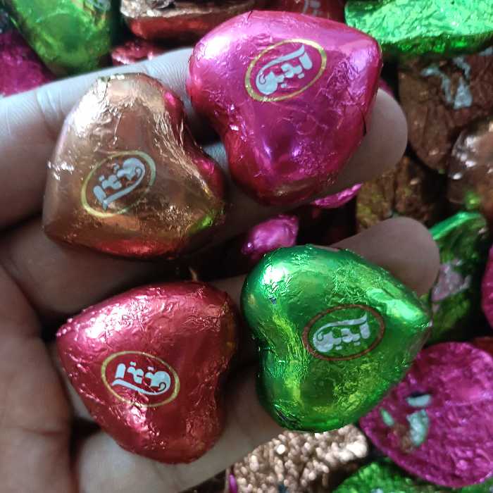 شکلات قلبی آیدین مخلوط ولنتاین 500 گرمی آجیل و خشکبار مهران