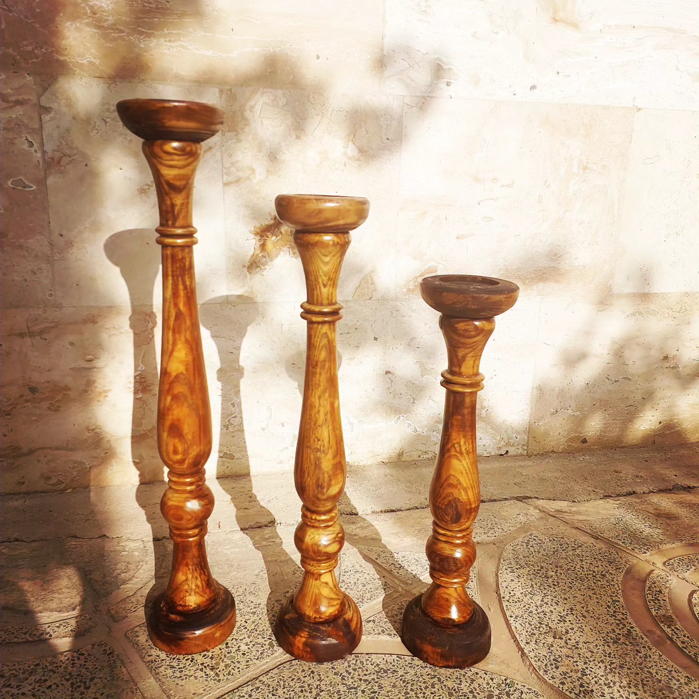 جاشمعی کنارسالنی ( شمعدان )