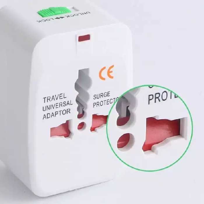 آدابتور و تبدیل همه کاره برق مدل All in One اینترنشنال برای انواع سیم برق لوازم کاربردی  همه کاره  تبدیل دوشاخه و سه شاخ