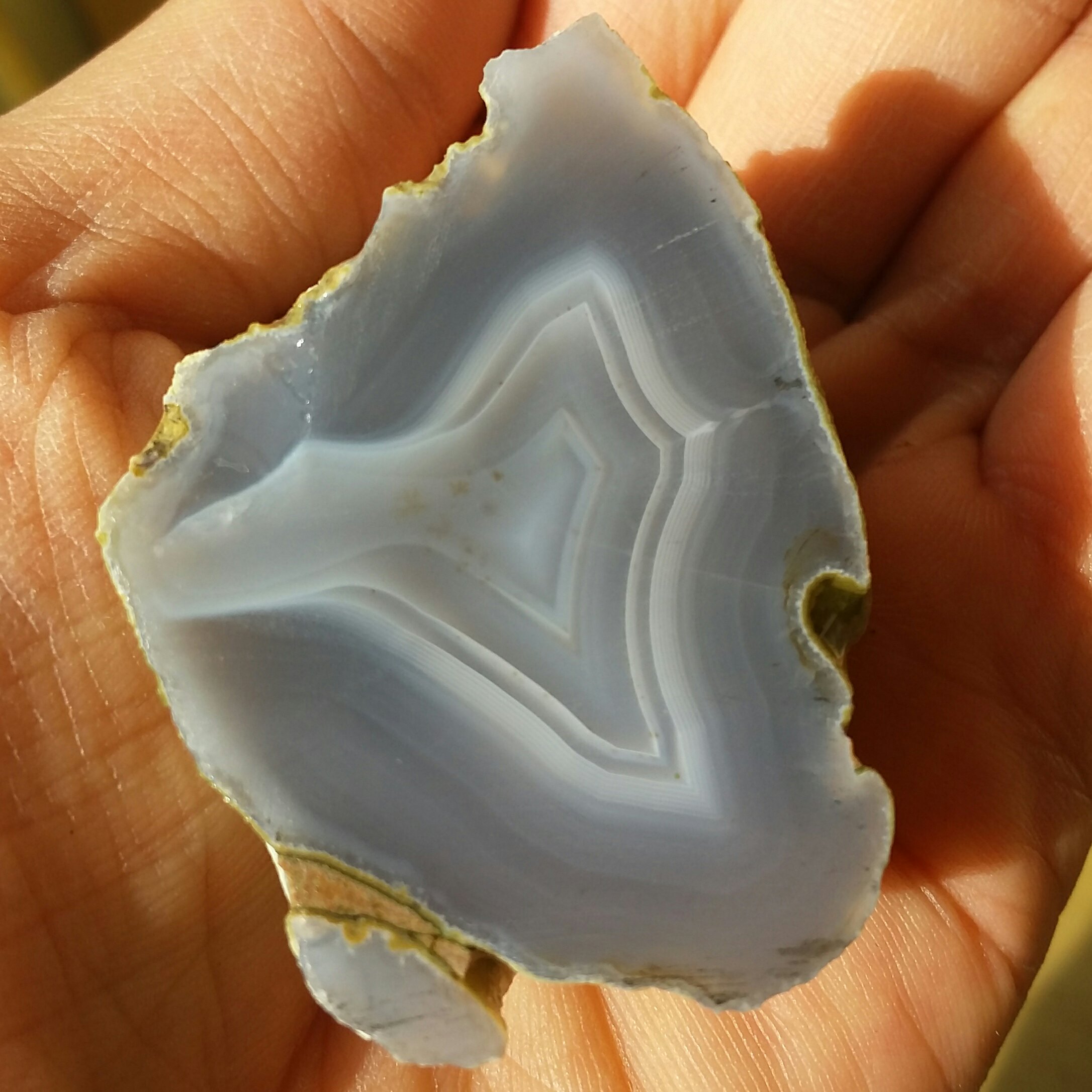 اسلایس سنگ راف عقیق سلیمانی 3بعدی محششر 100درصد طبیعی بی نظیر دیدنی زیباااا