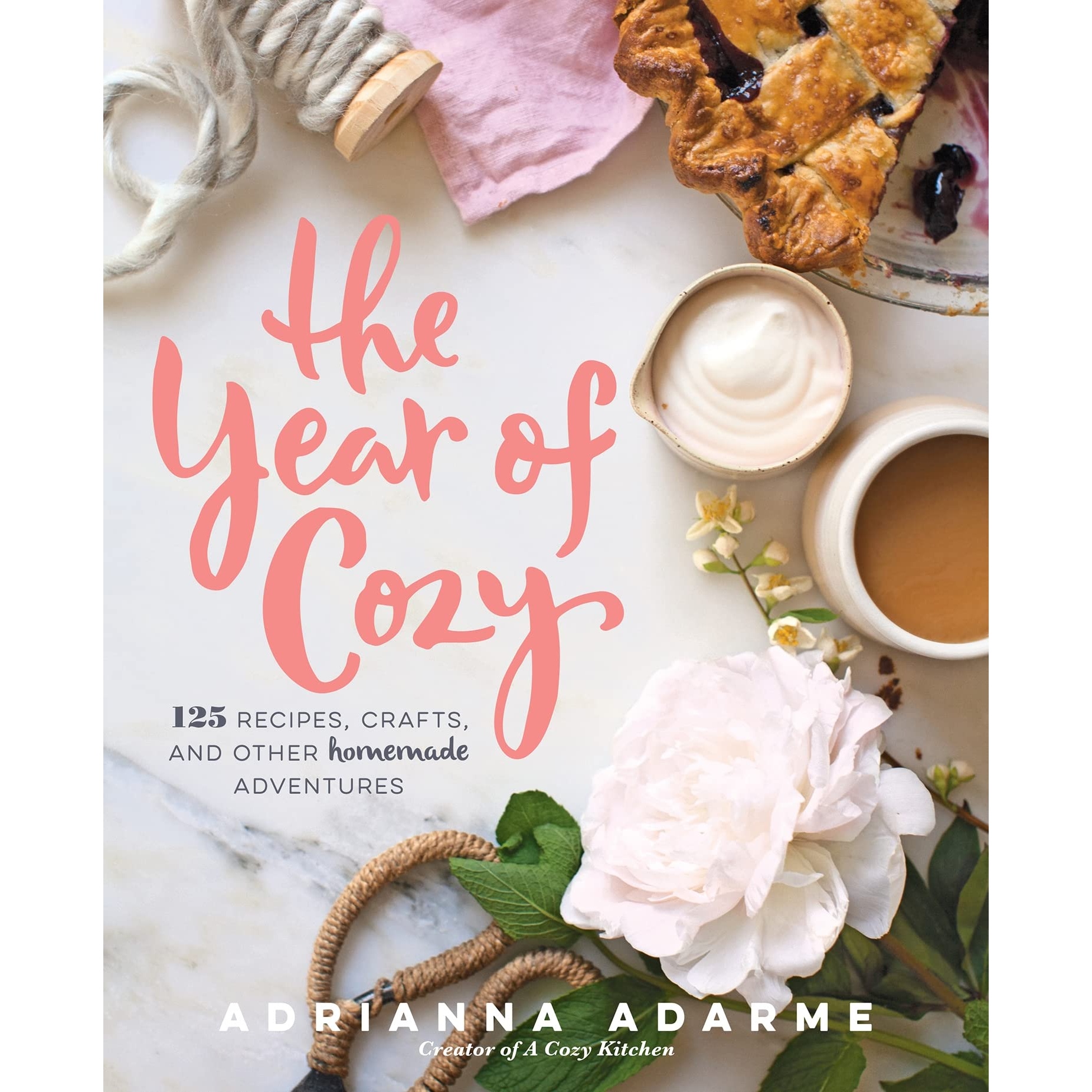 کتاب The Year of Cozy اثر Adrianna Adarme انتشارات Random House, Inc