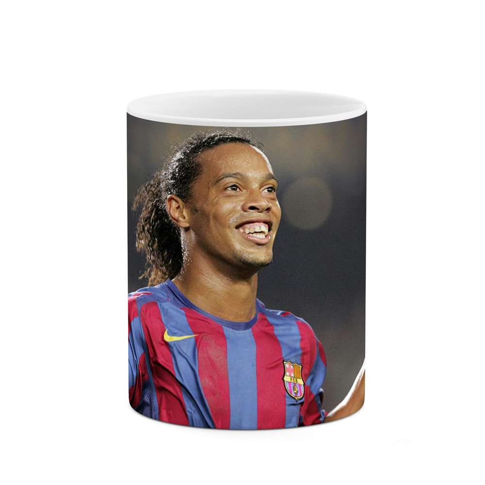ماگ طرح فوتبالیست Ronaldinho مدل mgp12934