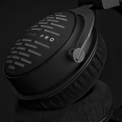 هدفون استودیویی بیرداینامیک مدل DT 1990 PRO