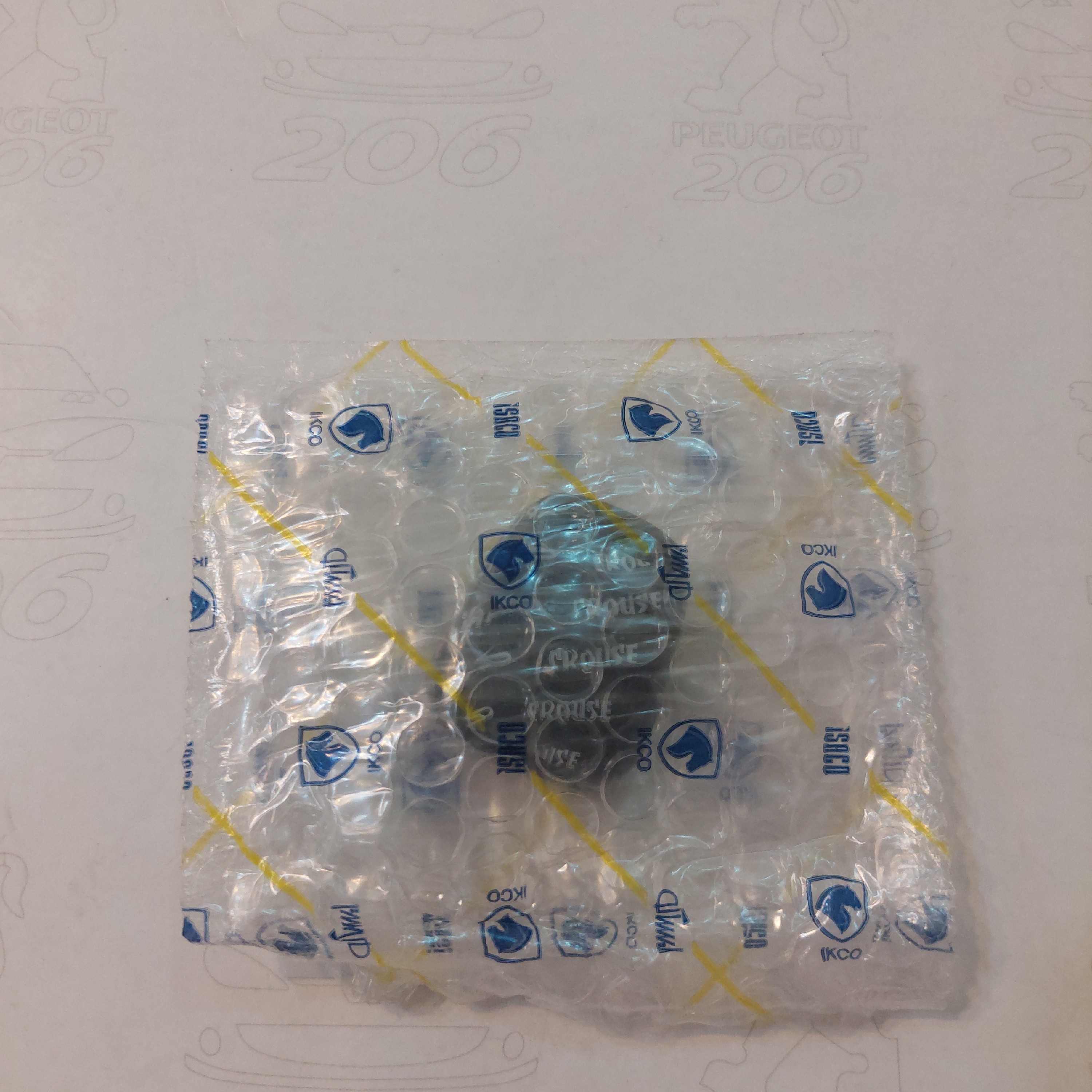 ریموت کامل پژو 206 و 207 و 405 با موتور tu5  ساخت کروز با لیبل ایساکو 

