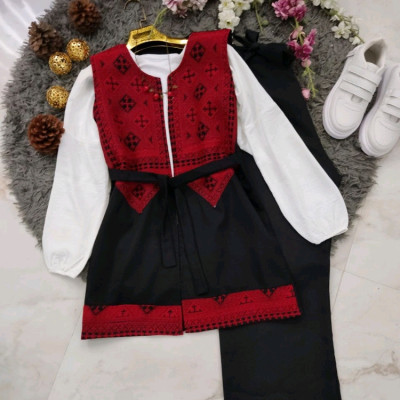 سه تیکه شومیزشلواروست مهتاب ابروبادی وسوزن کاری