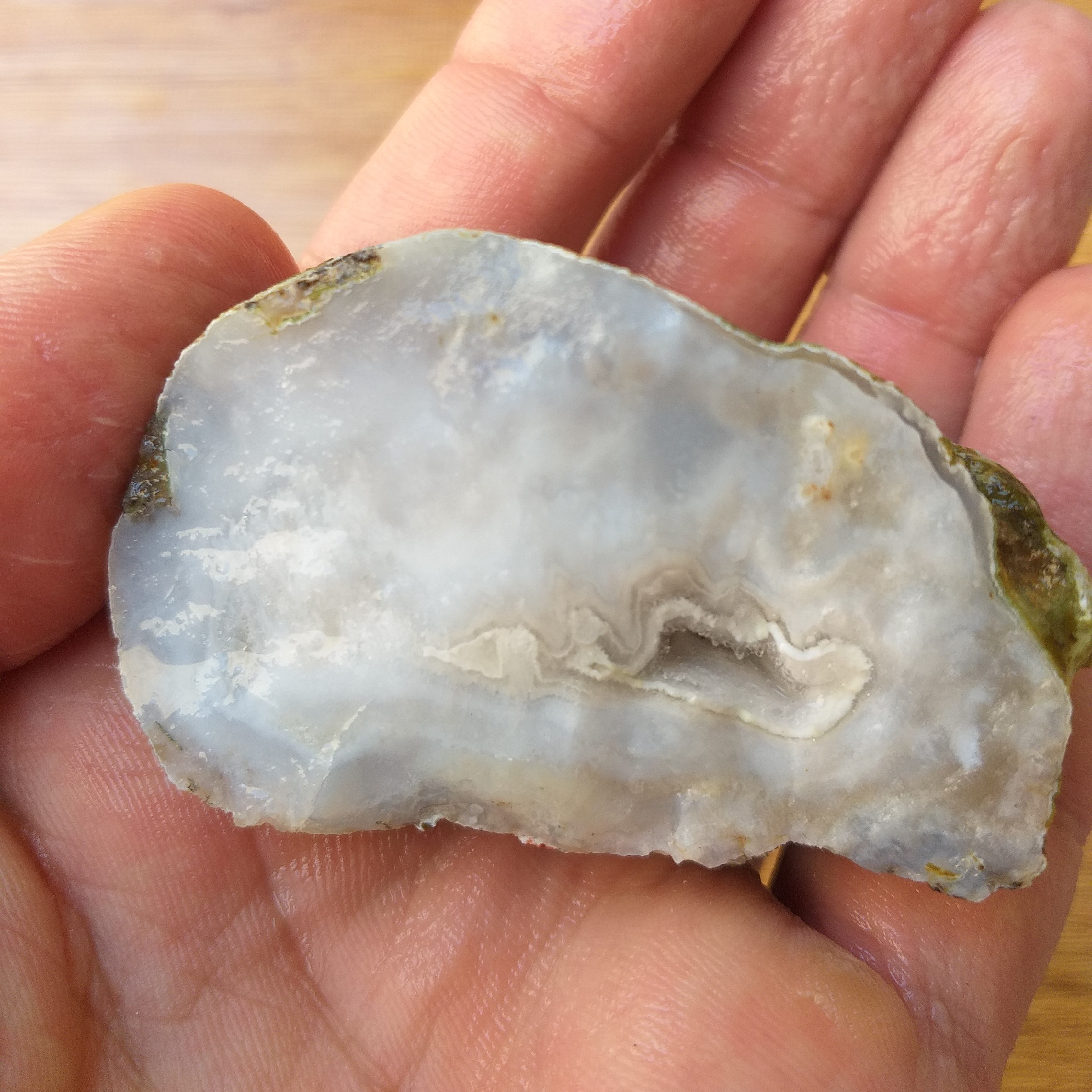 راف عقیق ابری زیبا اصل و معدنی(r10)