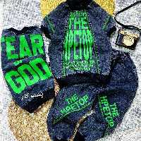 ست تیشرت شلوار جین اسپرت ست خواهر برادری خرجکار زیپ فسفری شبرنگی و کش مشکی درجه یک