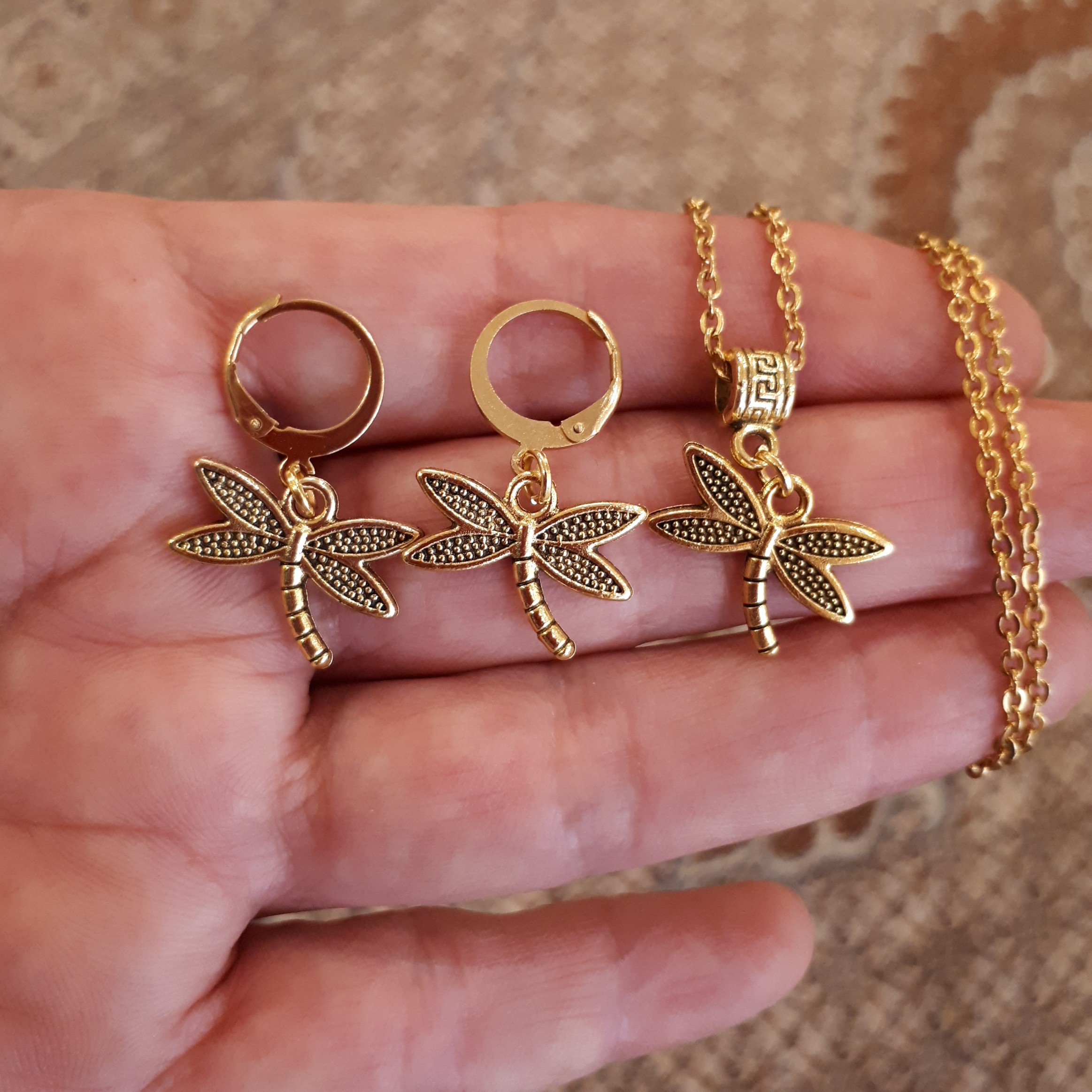 نیم ست سنجاقک با آویز استیل رنگ ثابت و زنجیر استیل رنگ ثابت 