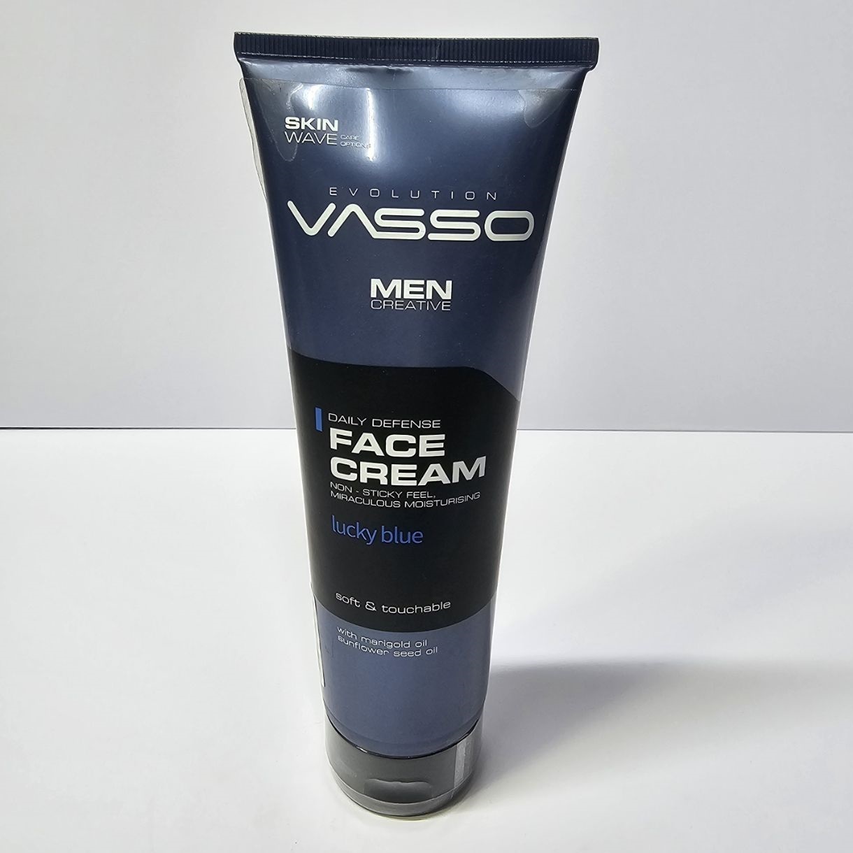 واسو کرم تیوپی مرطوب کننده صورت آقایان 275 میل VASSO