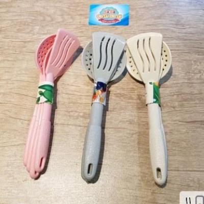 ست کفگیر و ملاقه(برای ارسال رنگ هماهنگ شوید)