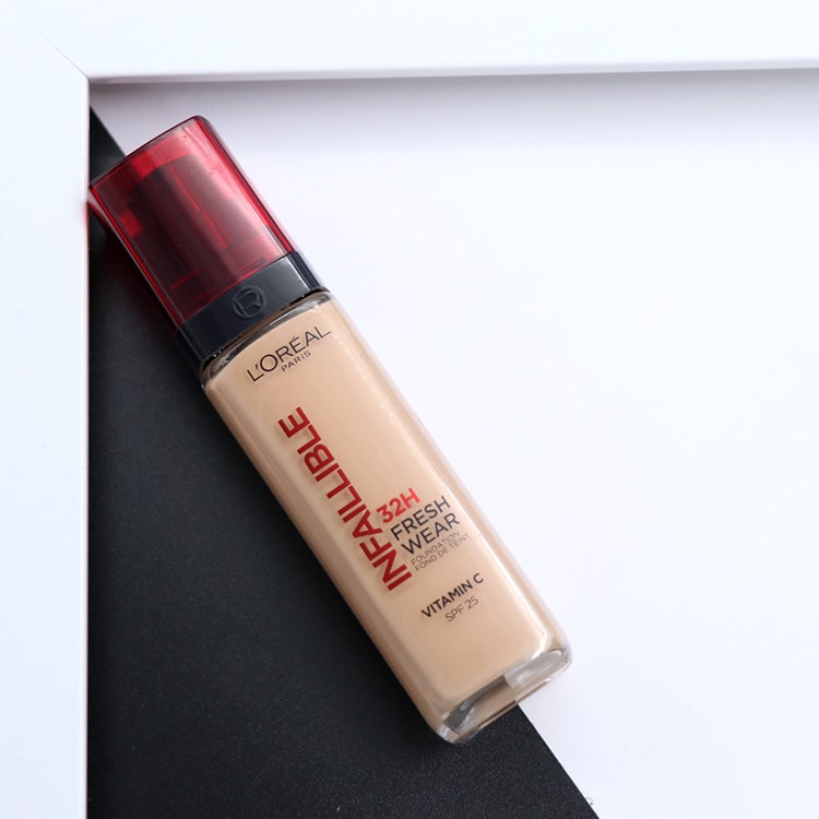 کرم پودر لورال 32 ساعته LOREAL INFAILLIBLE Fresh Wear شماره 140 کد 91576