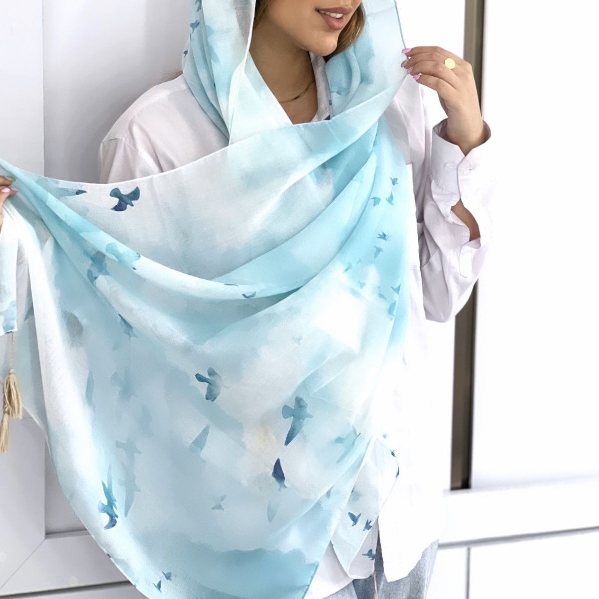 شال نخی آبی زیبا