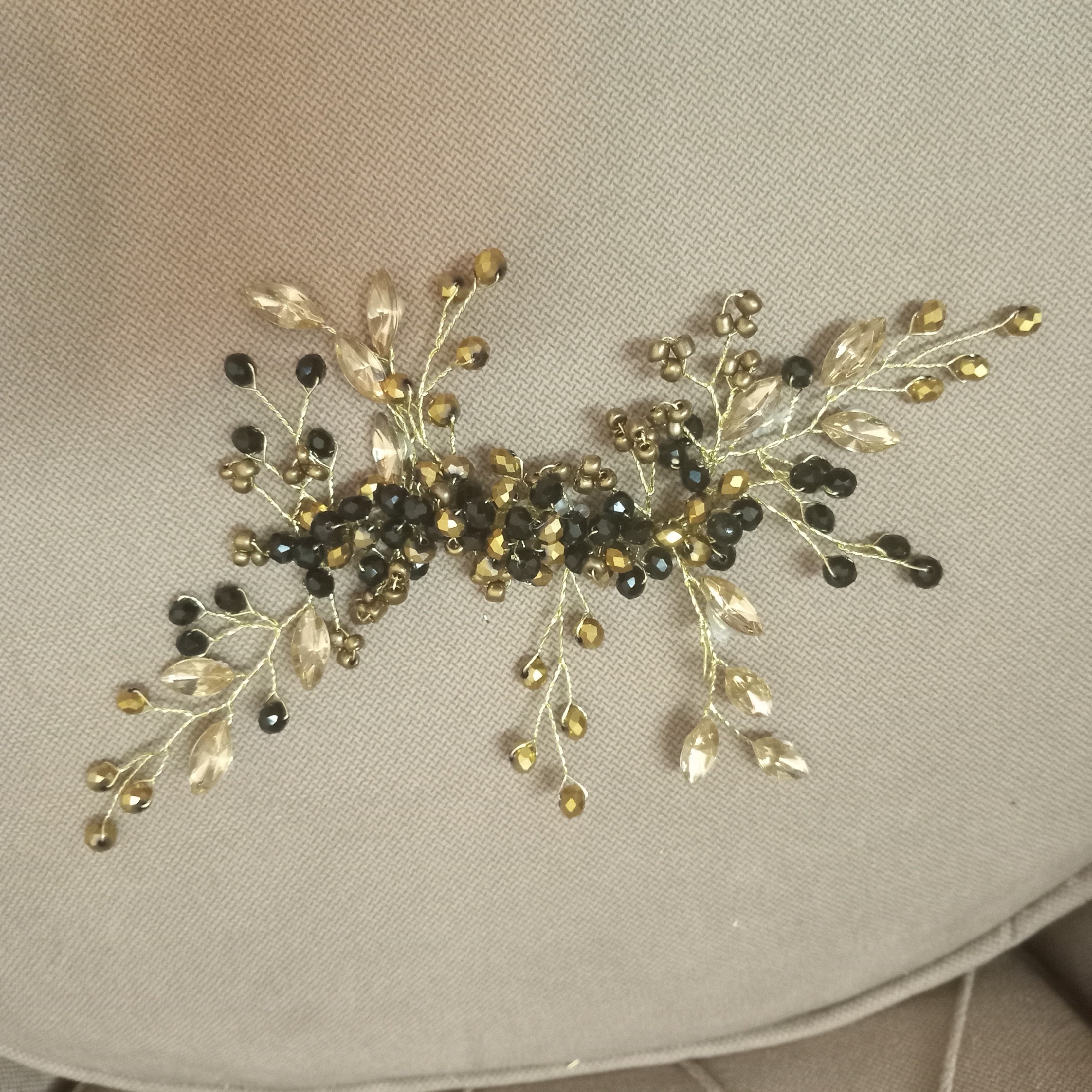 ریسه مشکی و طلایی مجلسی همراهی