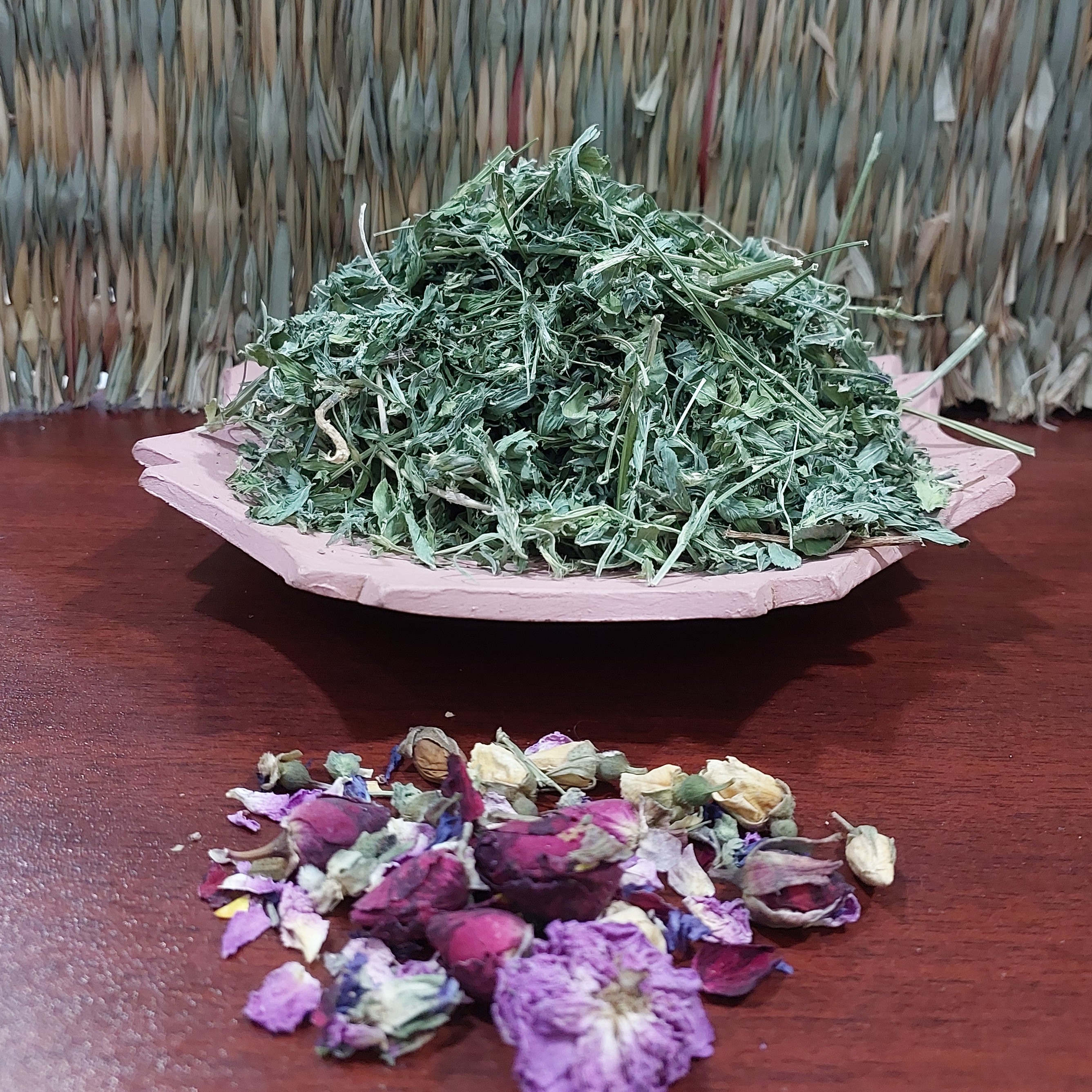 برگ یونجه(40 گرم)