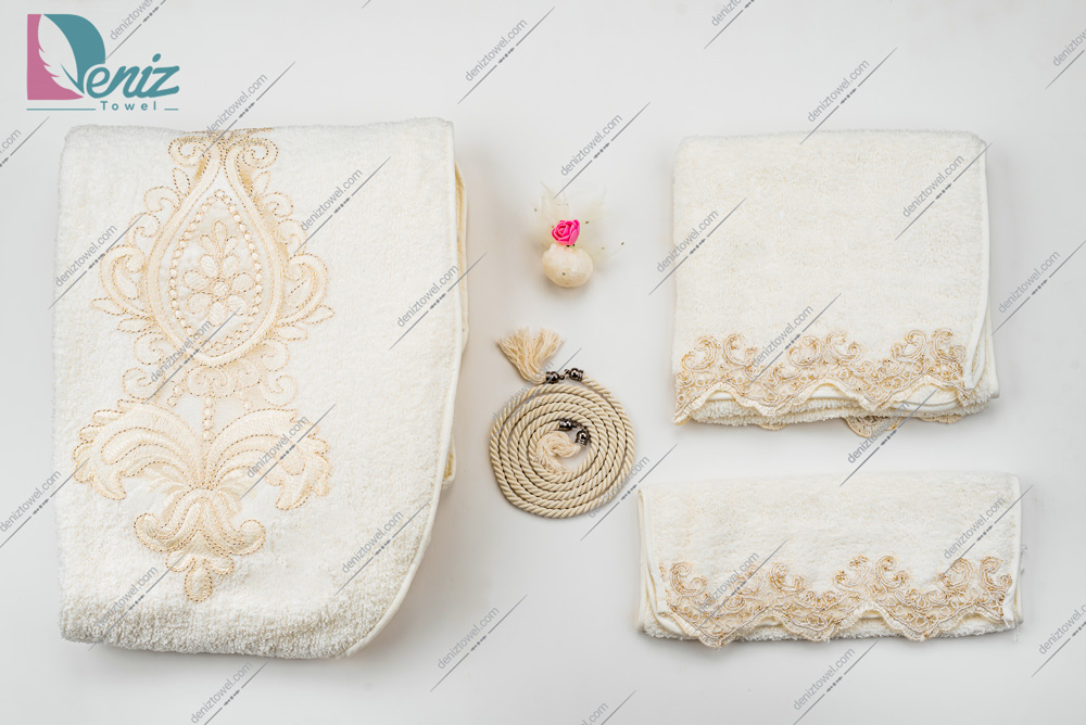 حوله سونایی تن پوش سه تکه مدل ماریا رنگ سفید