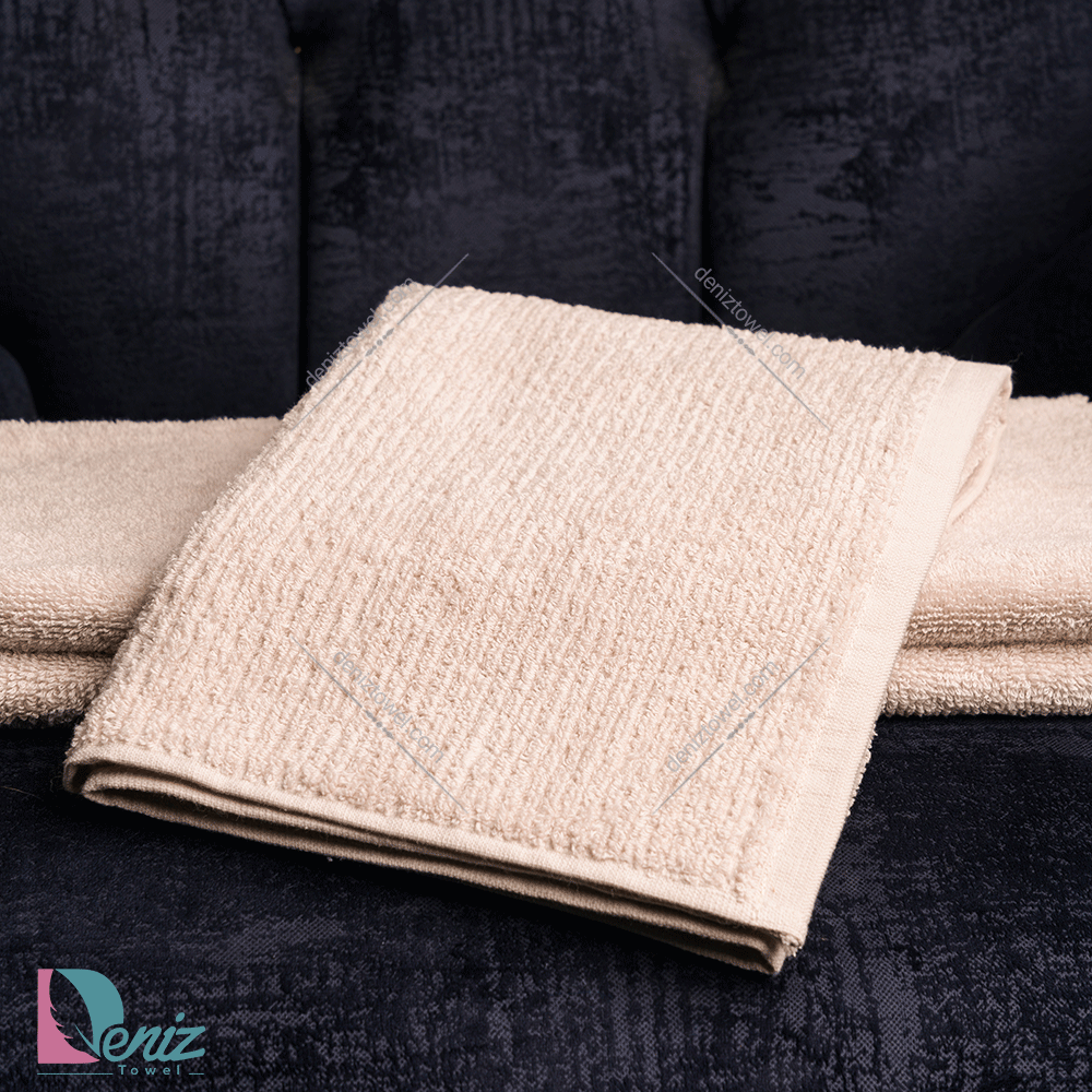 حوله دستی روکو رنگ کرم