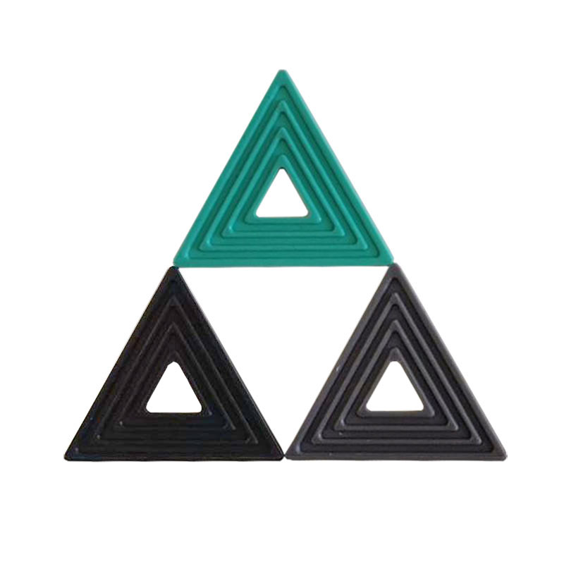 زیر لیوانی سگالش مدل هندسی طرح مثلثی مجموعه سه‌عددی