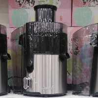 آبمیوه گیری استیل نقره ای بسیار عالی با کارایی بالا محصول مشترک زمان کاردهی طولانی عالی و بسیار شیک فروشگاه دبی لنج 