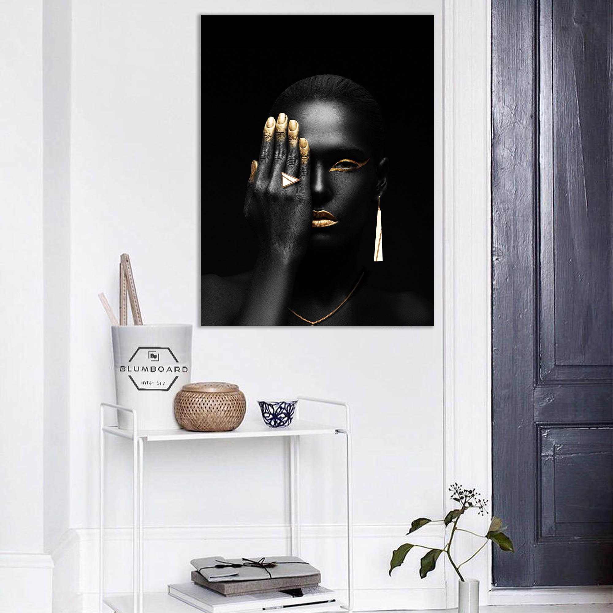 تابلو شاسی طرح دختر سیاه کد30HZ