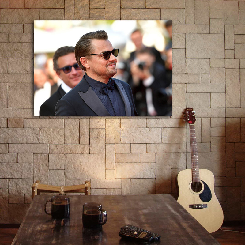 تابلو شاسی مدل لئوناردو دیکاپریو کد 2 | دنیای قاب