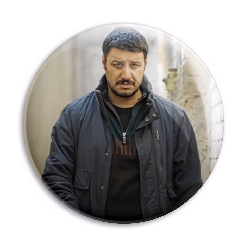 پیکسل پرمانه طرح بازیگر جواد عزتی کد pm.2728
