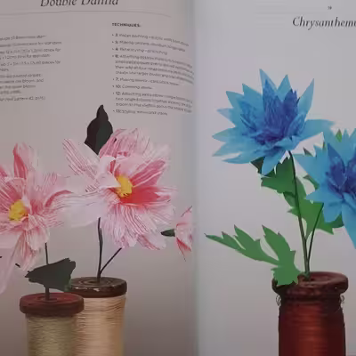 كتاب 100 Simple Paper Flowers اثر Kelsey Elam انتشارات Ivy 